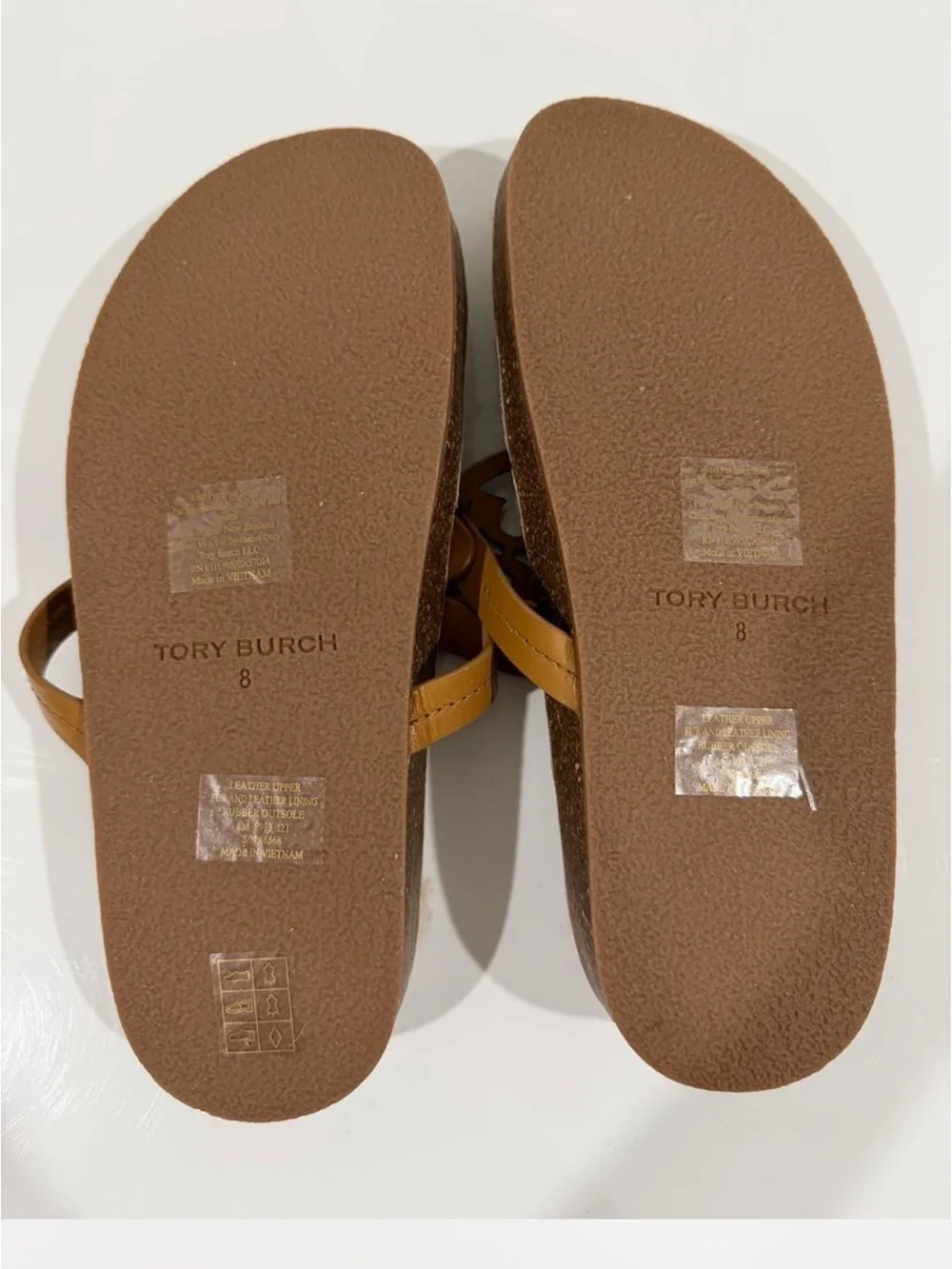 Brand New ~ Tory Burch Shearling Sandals ~ Size 8 ~ Comes with Dust Bag